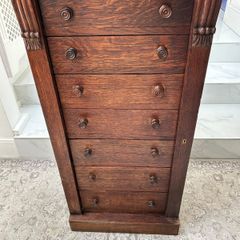 Wellington Chest