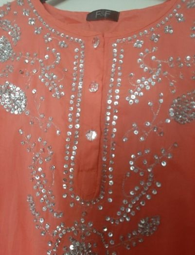 New 100% cotton top with beads