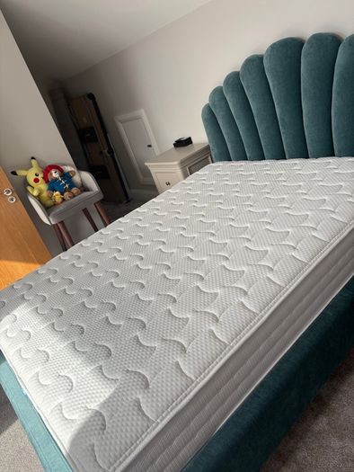 King size bed with brand new mattress