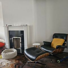 eames chair