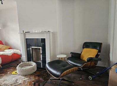 eames chair
