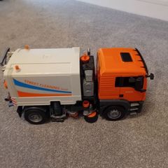 bruder