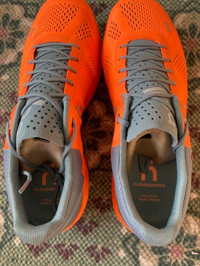 ON Cloudsurfer Runner / Size EU 39 UK 6