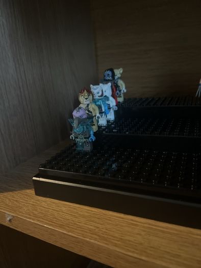 Lego Minifigure -- Legends Of  Chima -- Voron