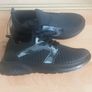 Trainers/Boys Lightweight Trainers  .. Size: 1 UK  ..  33/34 EU .. REDUCED PRICE Image 2