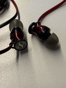 Sennheiser Momentum Wired earphone - iPhone/Macbook