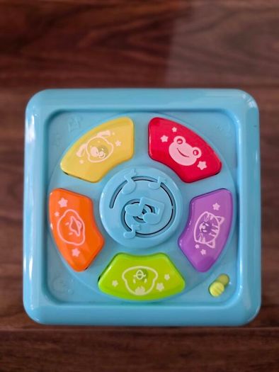 Sensory sounds musical cube