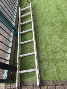 Free ladder