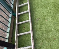 Free ladder