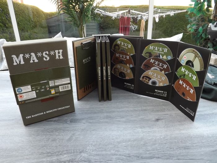 Mash Original Complete Box Set