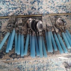 Kitchen knives, forks and spokns