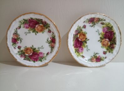 Butter Pat / Coaster x 2 Royal Albert Old Country Roses Bone China