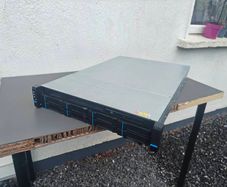 Fully rackable chassis NAS