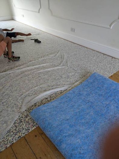 Grey carpet And underlay