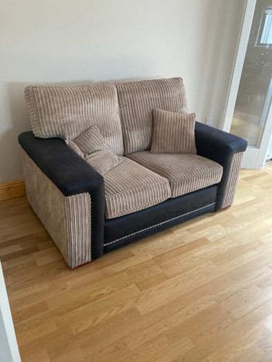 Sofa - Couch - 2 Seater