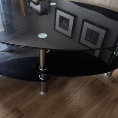 Coffee table - black tempered glass