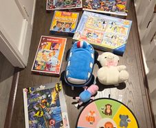 Toys and jigsaws
