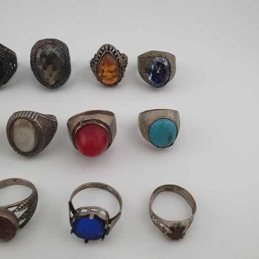 Antique 15 Heritage Style Rings Mixed Brass Glass & Decorative Stone Collection