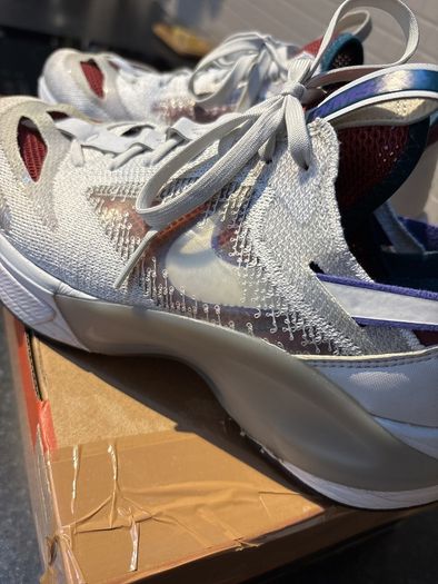 Nike Running Trainers - UK 7 / EU 41 - Excellent Condition
