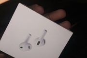 Apple airpod pro 3 new
