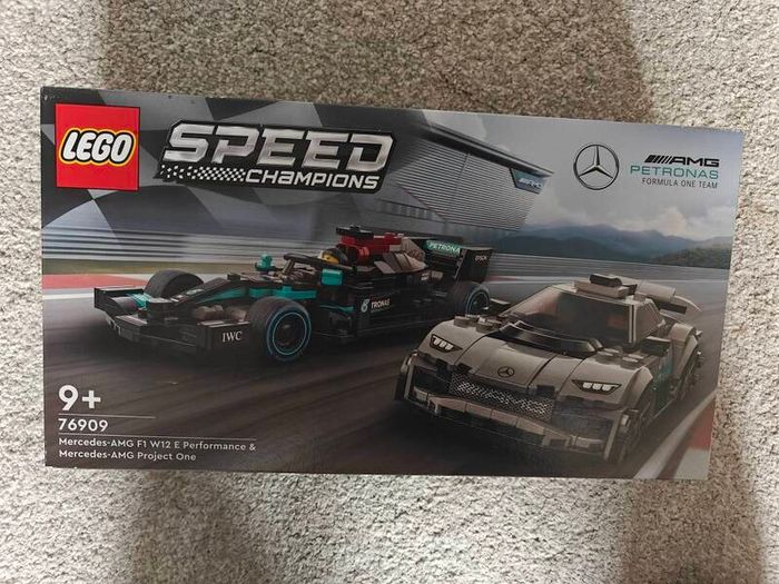 Lego Speed Champions Mercedes-AMG F1 W12E E Performance and Mercedes-AMG Project One 76909