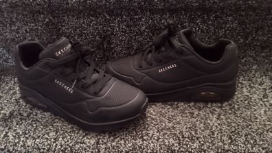 Sketchers Uno Black size 6