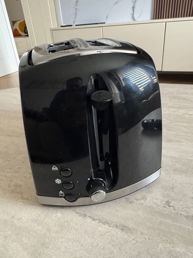 kettle and toaster