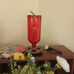 Humming bird feeder
