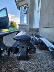 Thule roof bars and bike rack.