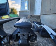 Thule roof bars and bike rack.