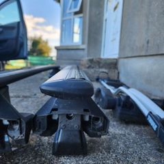 Thule roof bars and bike rack.