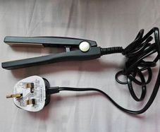 Minature Hair Straightener (Good for Travels)