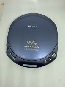 Sony CD Walkman D-E220