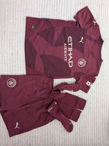 Manchester City Kit 11-12 Excellent Condition