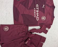 Manchester City Kit 11-12 Excellent Condition