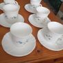 Tea cups & saucers Image 2