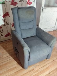 Electric massage and heated chair