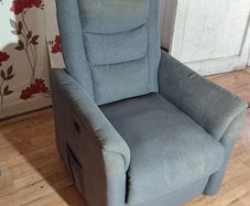 Electric massage and heated chair