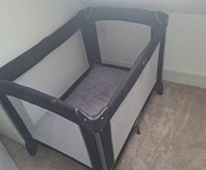 travel cot