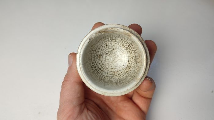 207 - Antique Vintage Chemist Stoneware Medicinal Cream Jar Pot