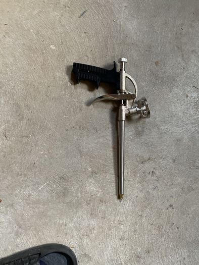 Foam gun
