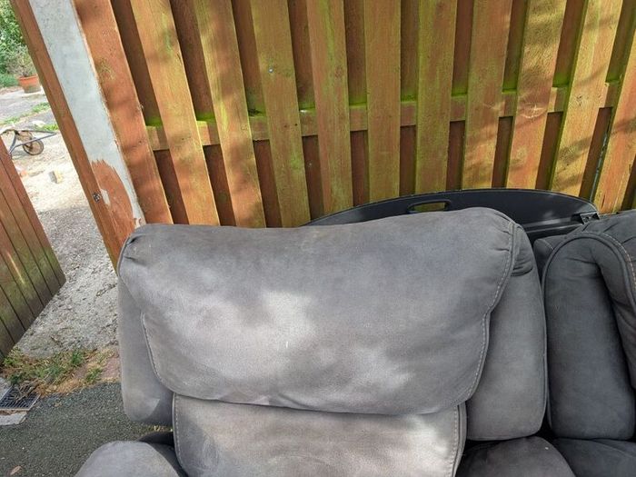 Free - Recliners