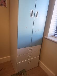 kids wardrobe