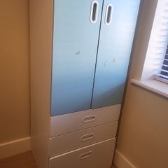 kids wardrobe