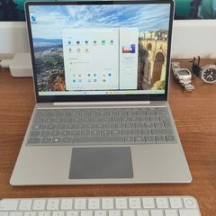 Microsoft Surface Laptop
