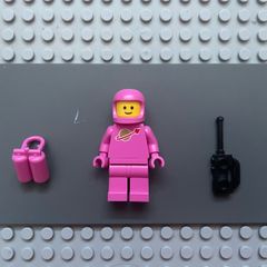 lego the Lego movie tlm108 Classic Space minifigure - Dark Pink with Air Tanks and Updated Helmet (Lenny)