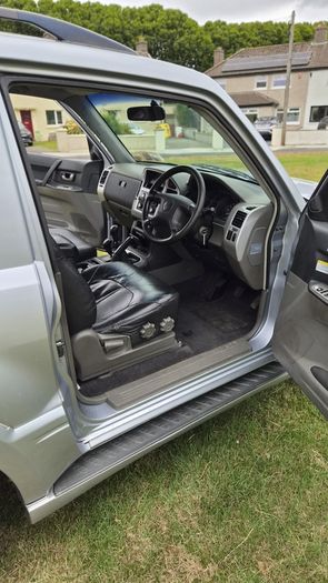 2006 Mitsubishi Pajero