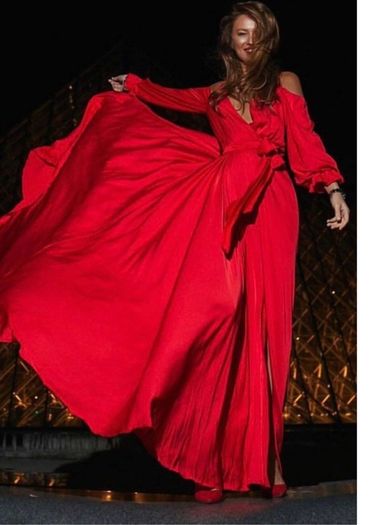 New red satin special occasion dress size Medium