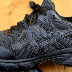 Asics shoes (5)