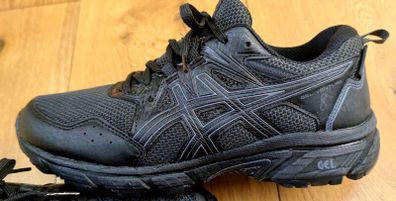 Asics shoes (5)
